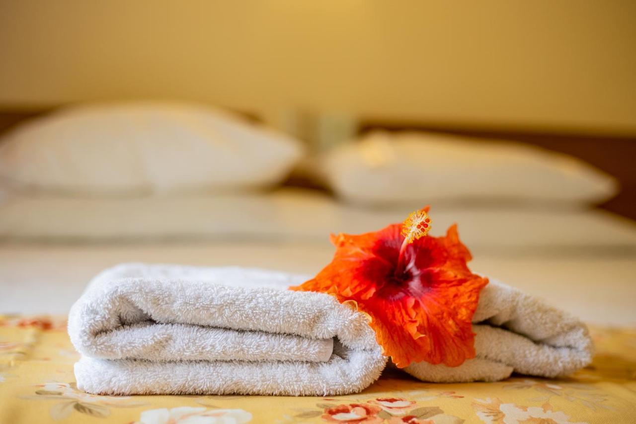 הנגה רואה Hostal Uruhao מראה חיצוני תמונה