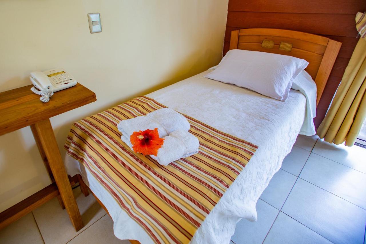 הנגה רואה Hostal Uruhao מראה חיצוני תמונה