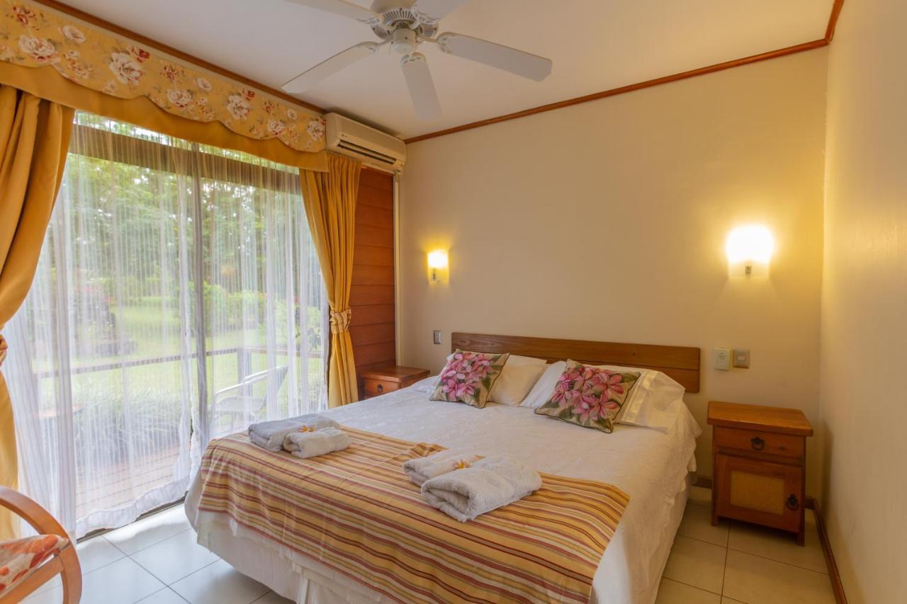 הנגה רואה Hostal Uruhao מראה חיצוני תמונה