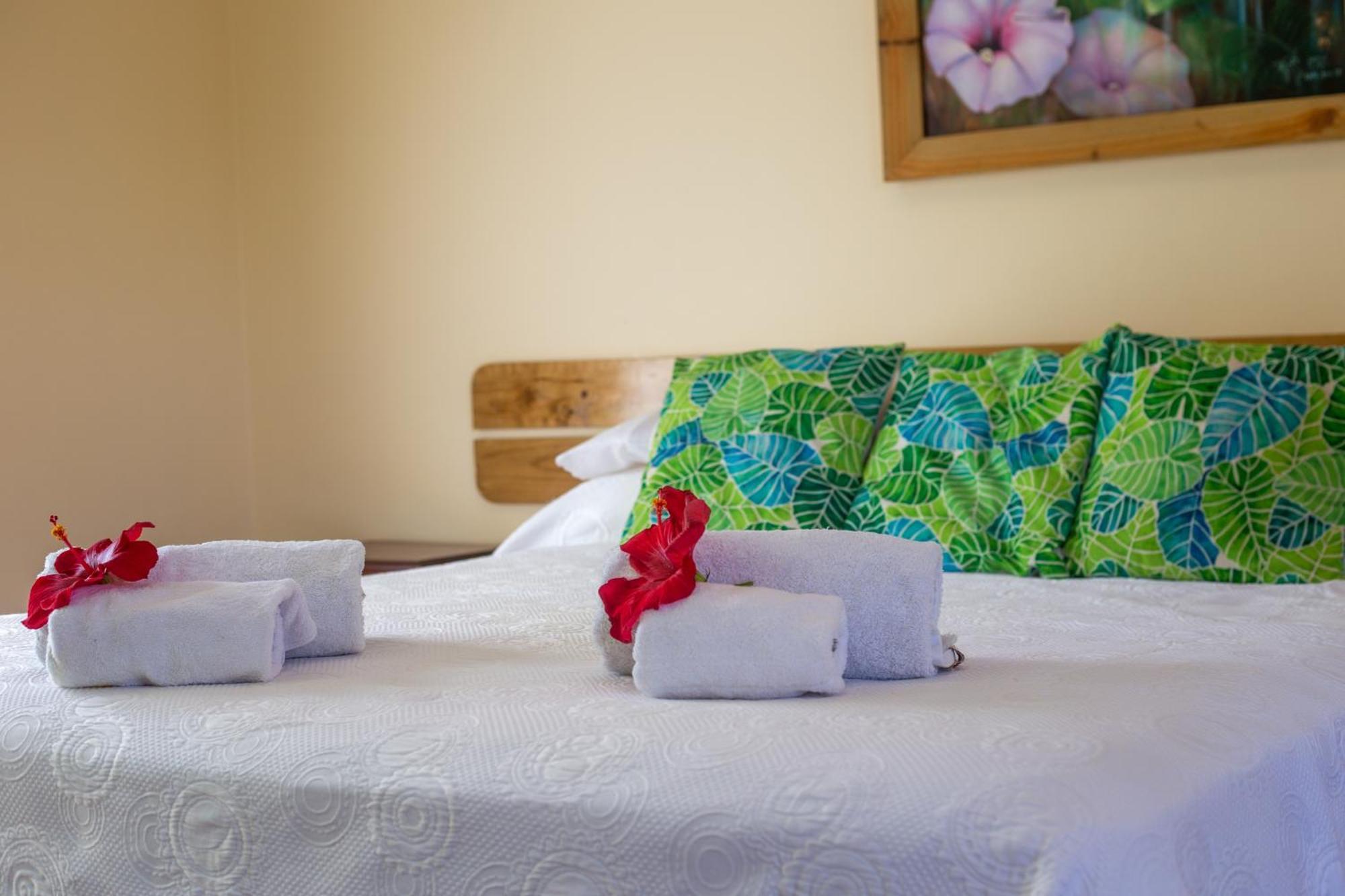 הנגה רואה Hostal Uruhao מראה חיצוני תמונה