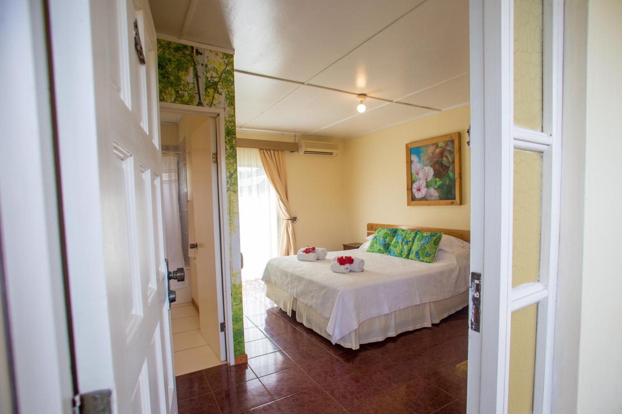 הנגה רואה Hostal Uruhao מראה חיצוני תמונה