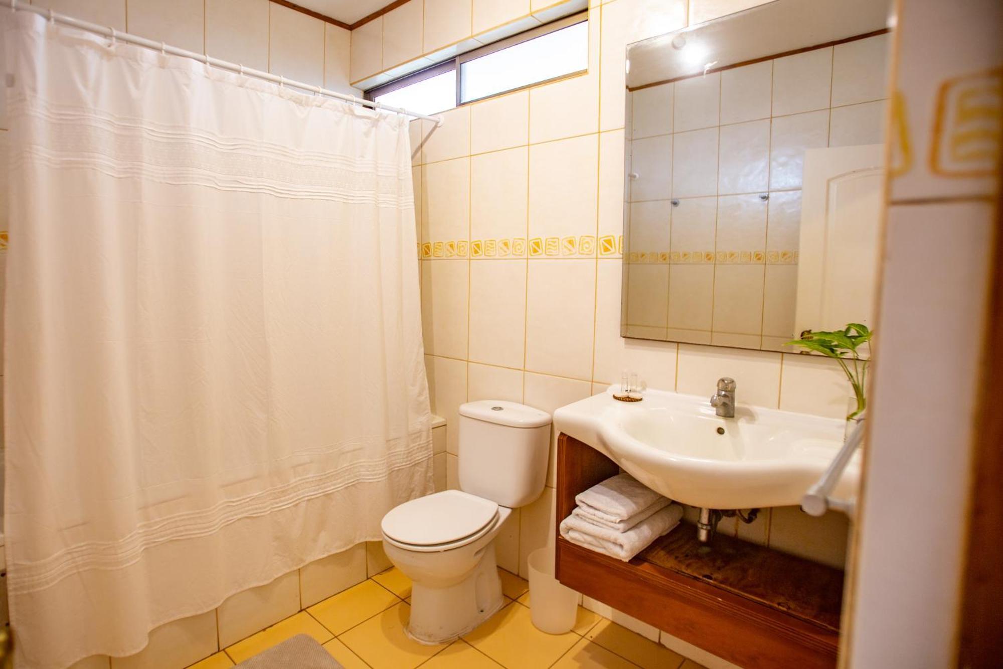 הנגה רואה Hostal Uruhao מראה חיצוני תמונה